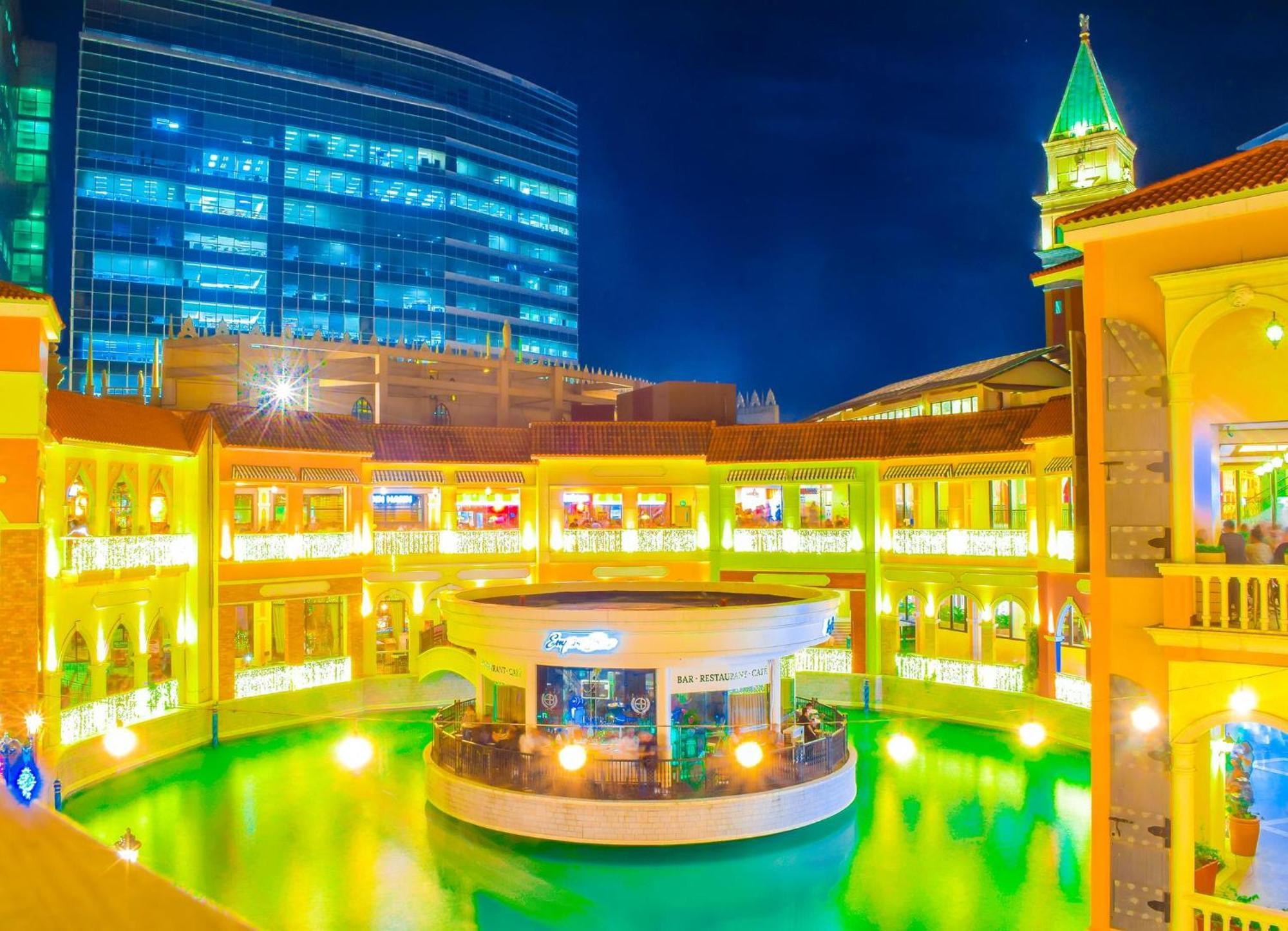 Spacious Condo In Venice Luxury Residences Taguig Kültér fotó