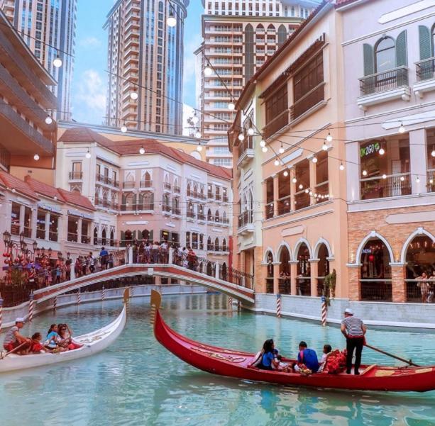 Spacious Condo In Venice Luxury Residences Taguig Kültér fotó